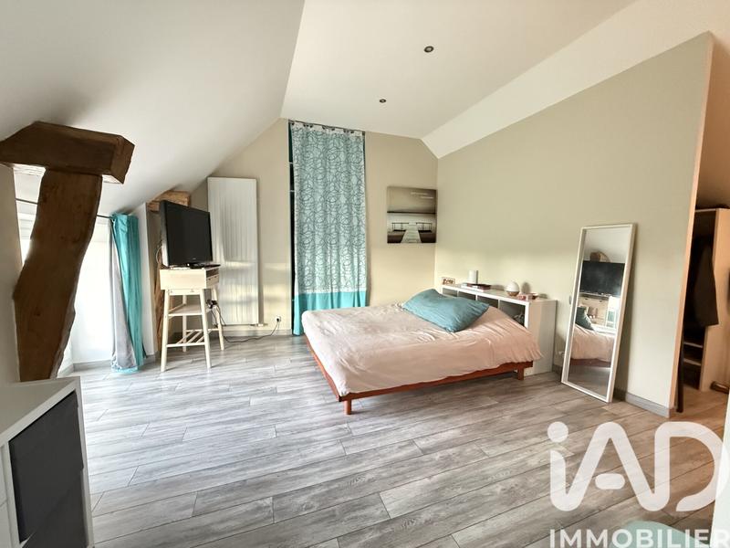 Maison - 205 m² - 8 pièces