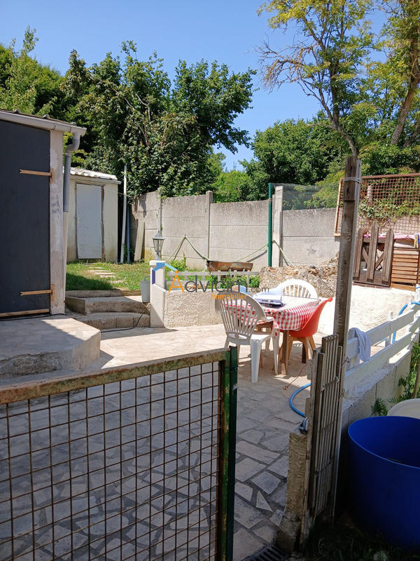 Maison - 225 m² - 8 pièces