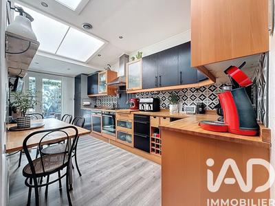 Maison de ville - 85 m² - 4 pièces