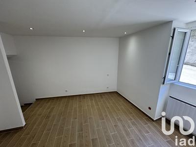 Maison - 202 m² - 6 pièces