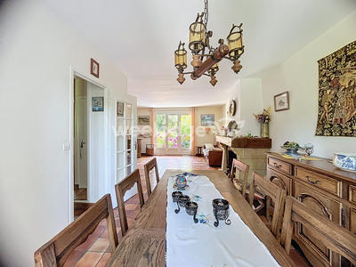 Maison traditionnelle - 118 m² - 7 pièces