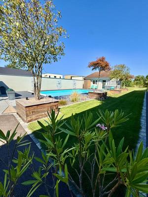 Maison - 187 m² - 6 pièces