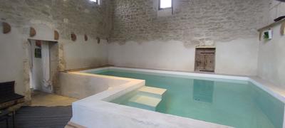 Maison - 235 m² - 8 pièces