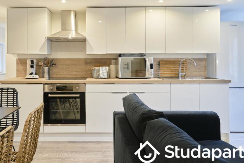 Chambre - 9 m² - 1 pièce