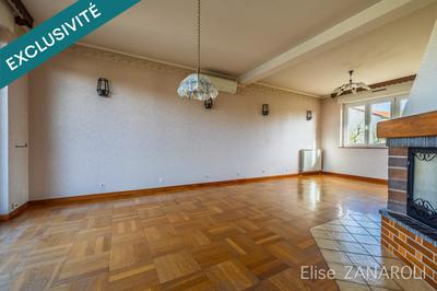 Maison - 85 m² - 7 pièces