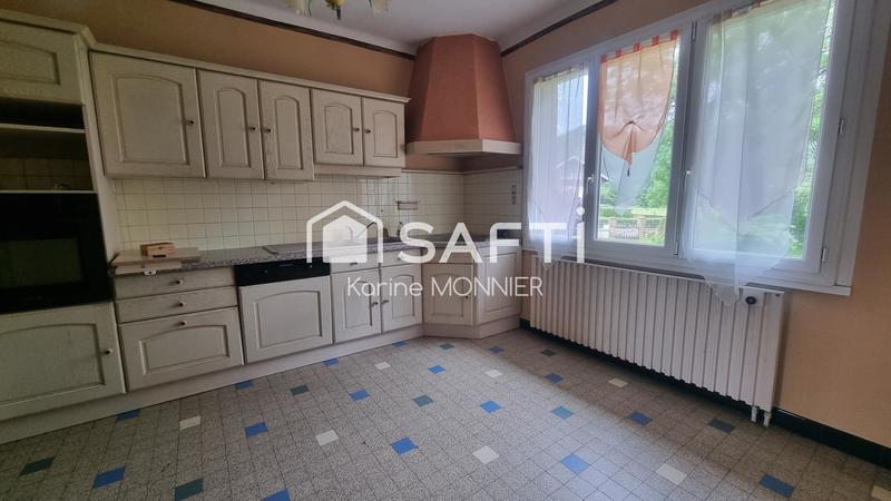 Maison - 204 m² - 9 pièces