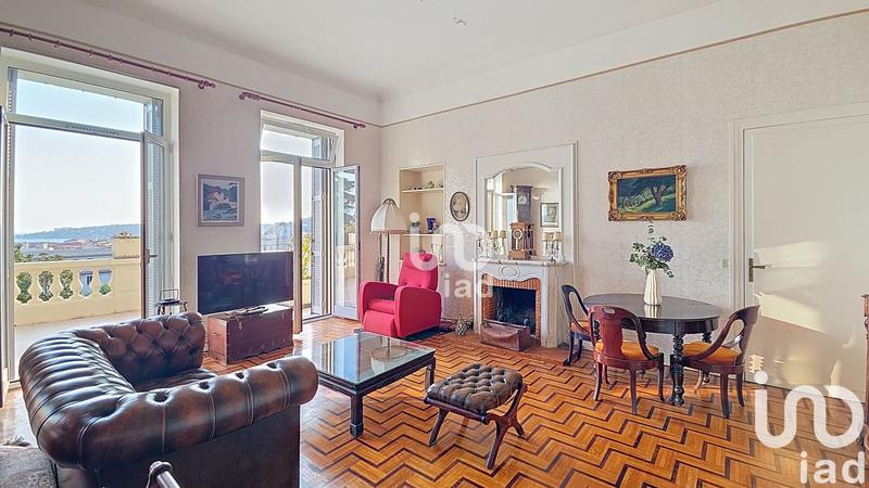 Appartement - 133 m² - 5 pièces