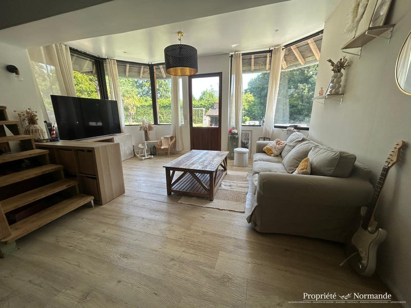 Maison - 215 m² - 8 pièces