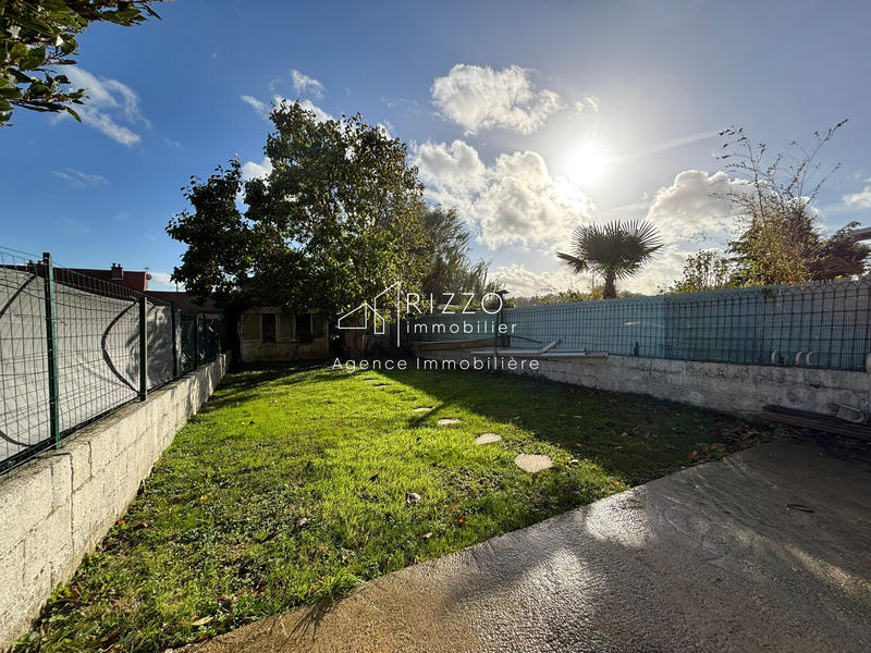 Maison - 92 m² - 5 pièces