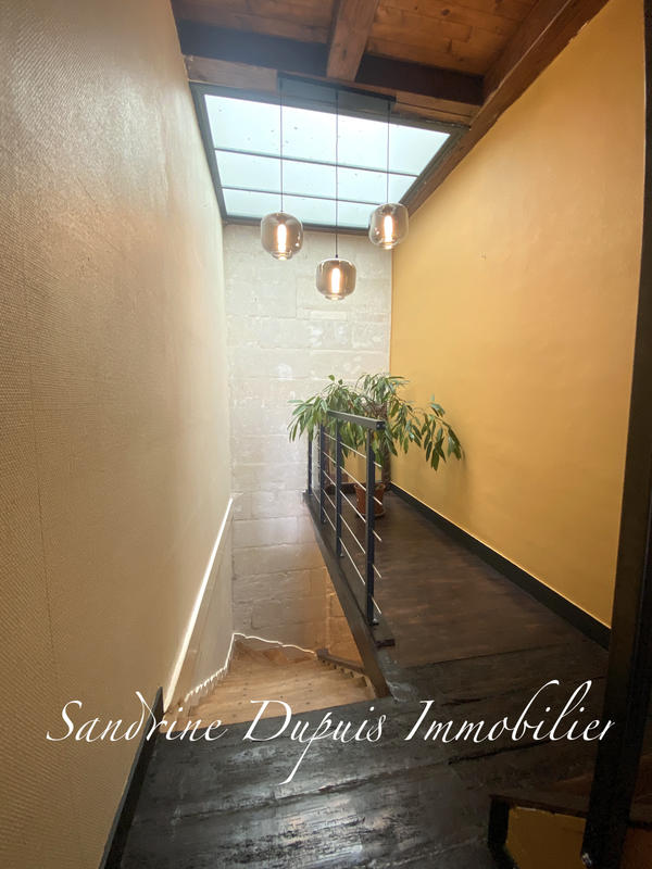 Propriété - 230 m² - 8 pièces