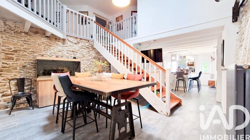 Maison - 179 m² - 5 pièces