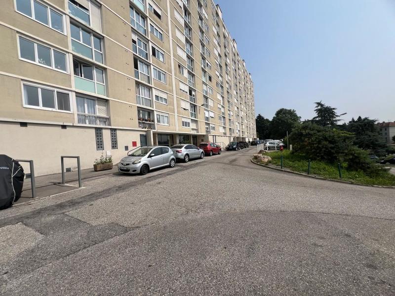 Appartement - 74 m² - 4 pièces