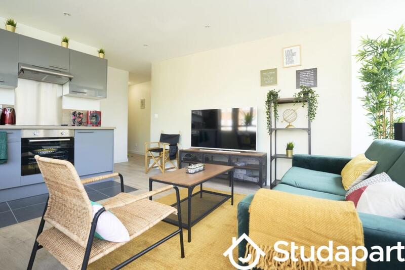 Chambre - 14 m² - 1 pièce