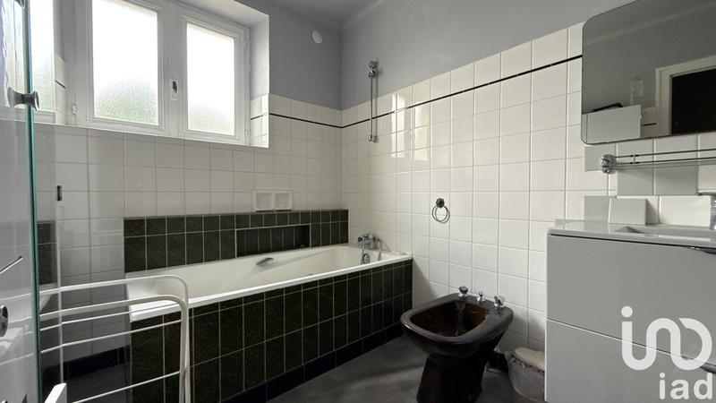 Maison - 150 m² - 11 pièces