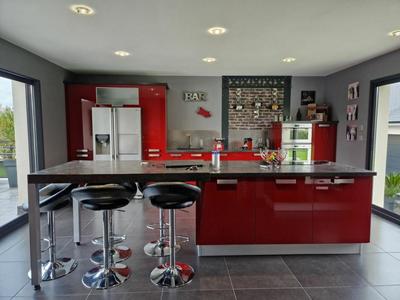 Demeure - 198 m² - 6 pièces