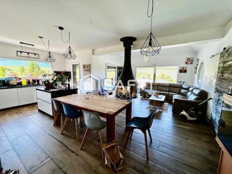 Maison - 175 m² - 7 pièces