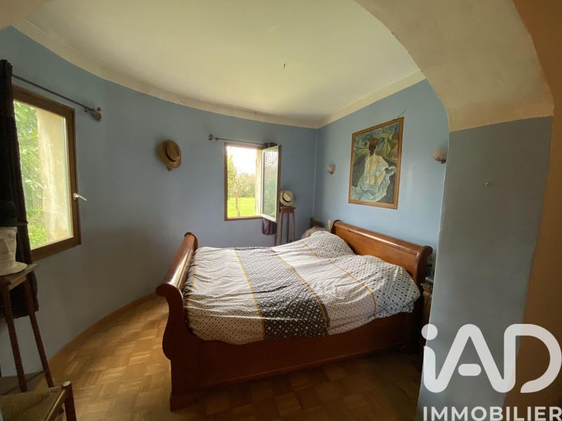 Maison - 212 m² - 9 pièces