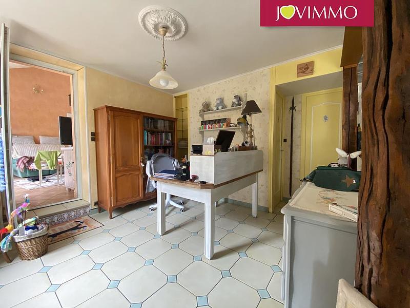 Maison - 237 m² - 9 pièces