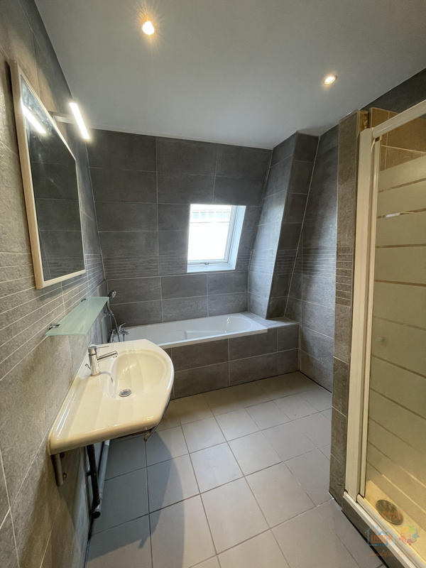 Appartement - 110 m² - 5 pièces