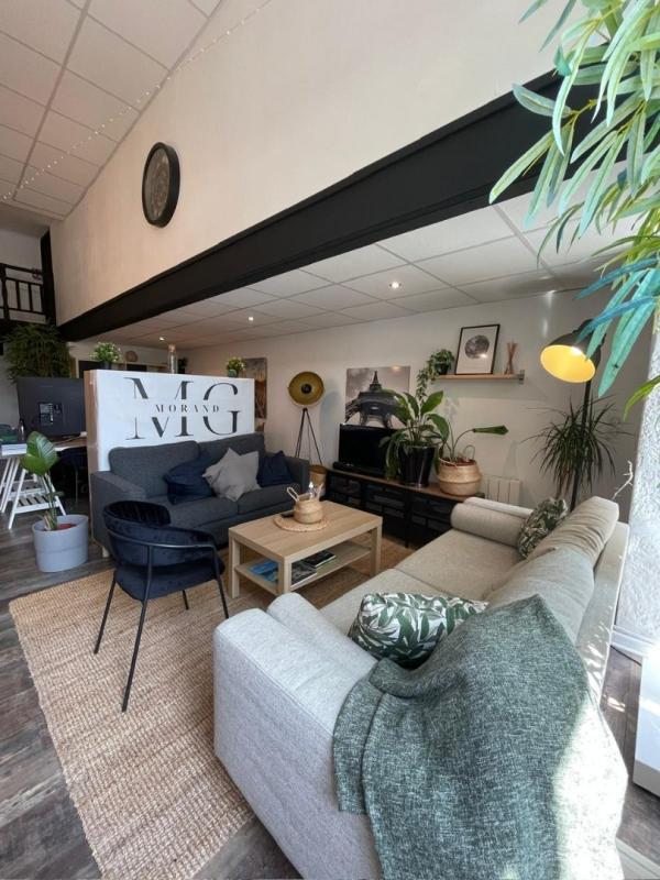 Local commercial - 73 m² - 4 pièces