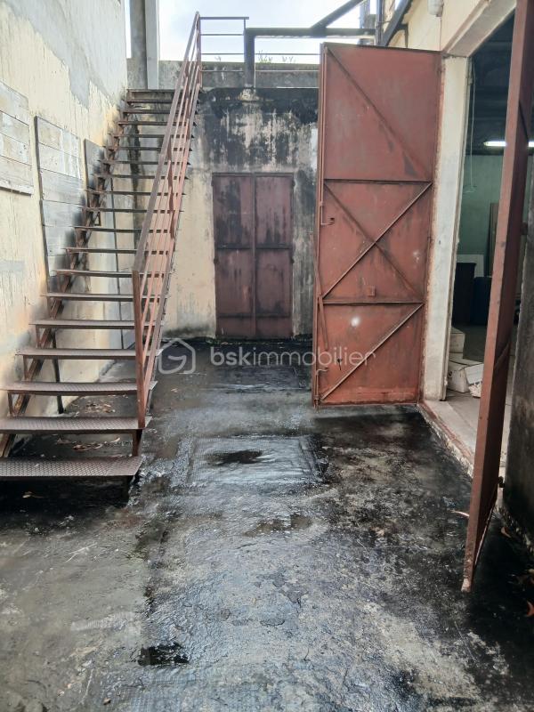 Immeuble - 340 m² - 2 pièces