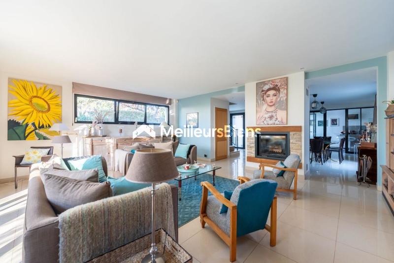 Maison d'architecte - 190 m² - 11 pièces