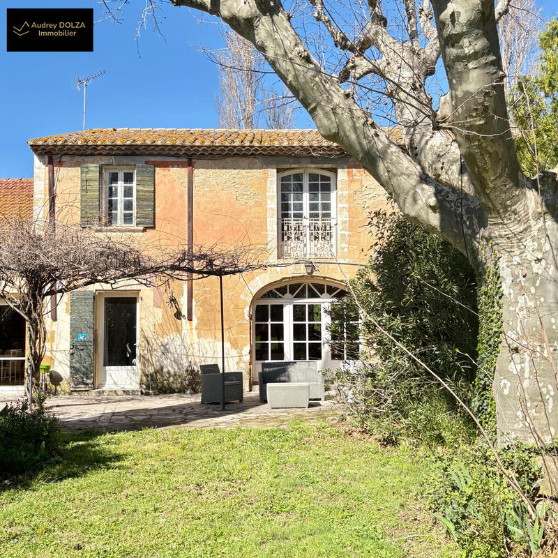 Propriété - 390 m² - 10 pièces