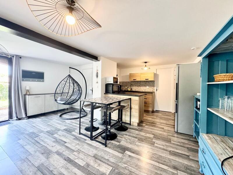 Maison - 200 m² - 7 pièces