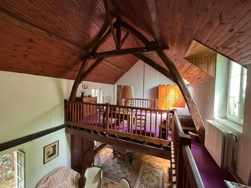 Maison - 280 m² - 11 pièces