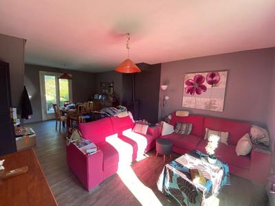 Pavillon - 90 m² - 5 pièces