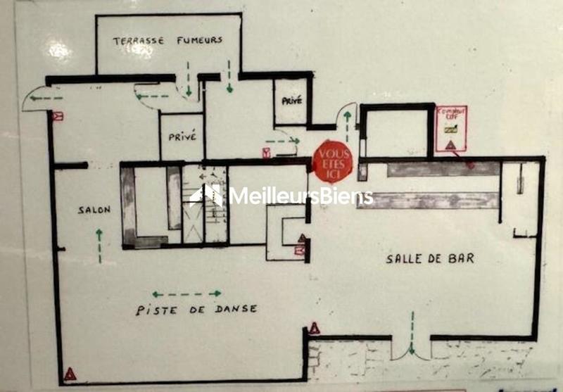 Magasins - 174 m² - 5 pièces