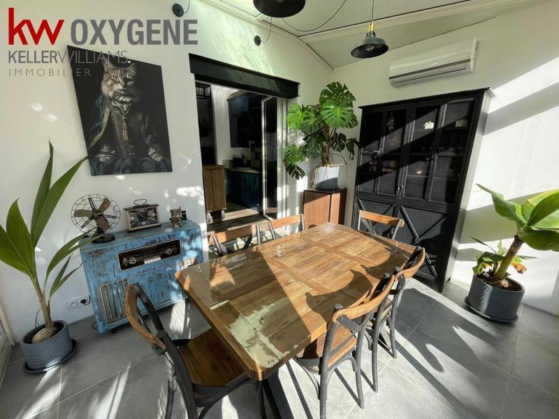 Maison - 96 m² - 5 pièces