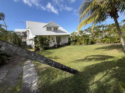 Maison - 202 m² - 7 pièces