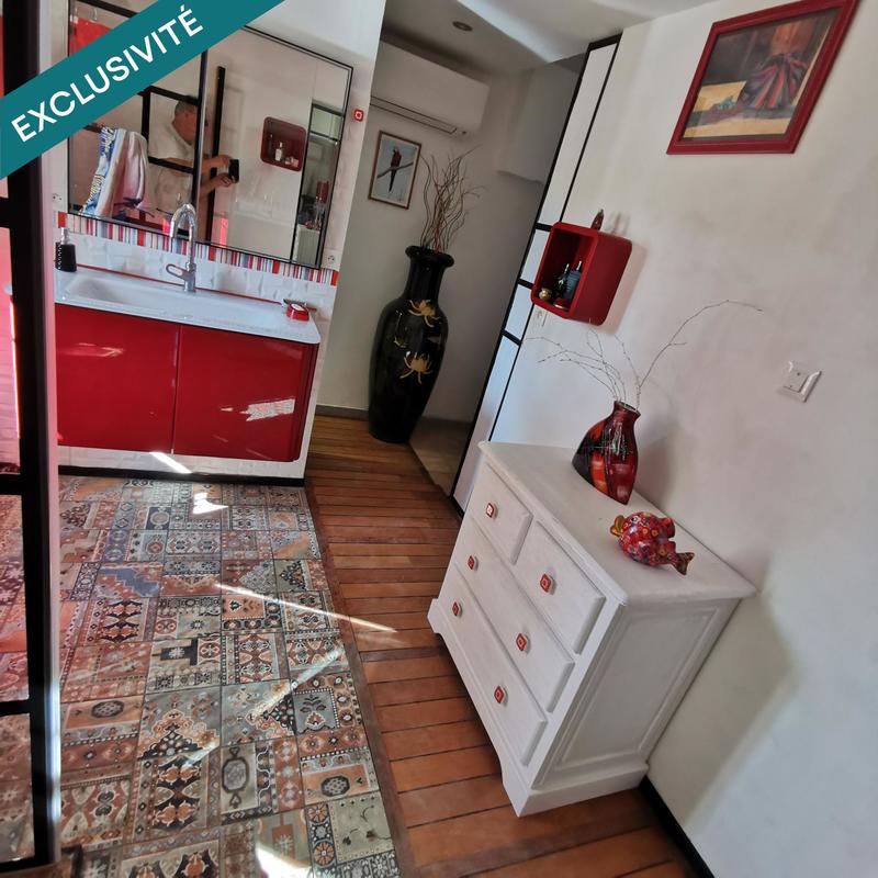 Maison - 244 m² - 5 pièces