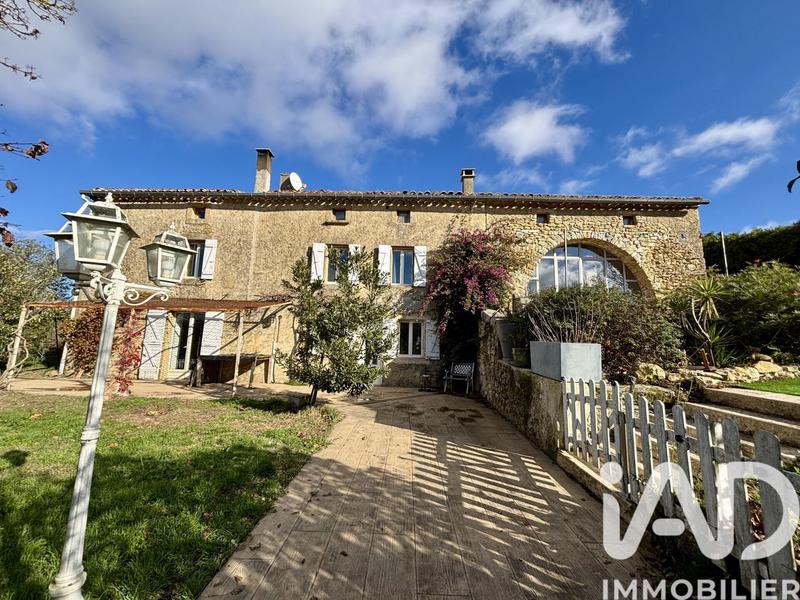Maison de campagne - 190 m² - 6 pièces