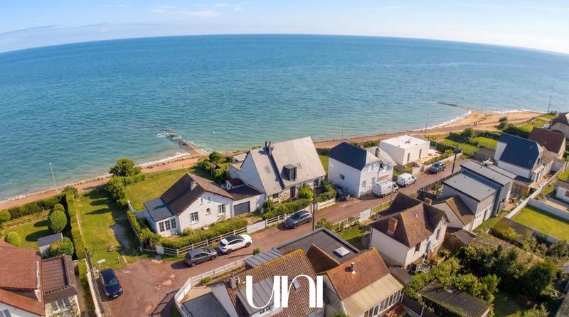 Maison - 237 m² - 7 pièces