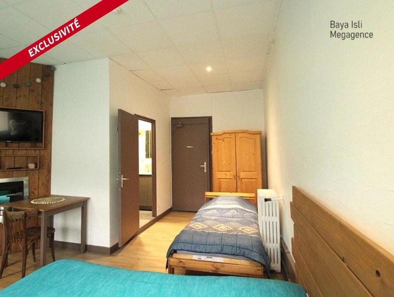 Fonds de commerce - 875 m²