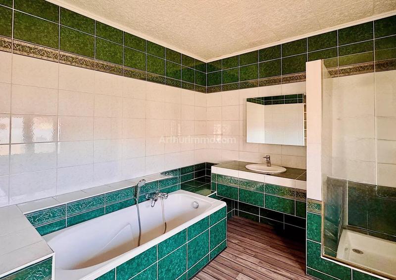 Appartement - 114 m² - 5 pièces