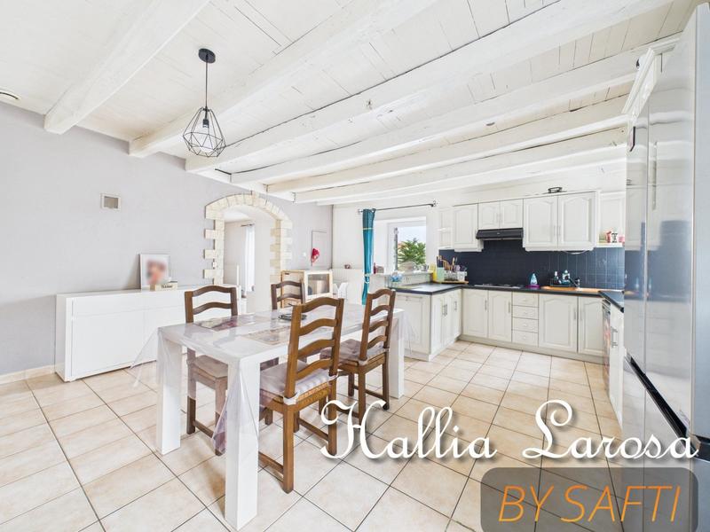 Maison - 104 m² - 4 pièces