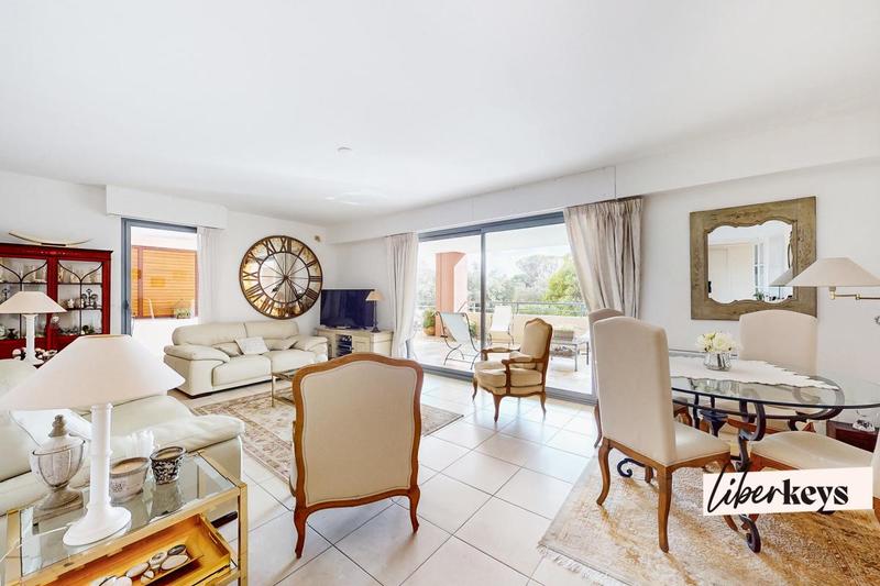 Appartement - 96 m² - 4 pièces