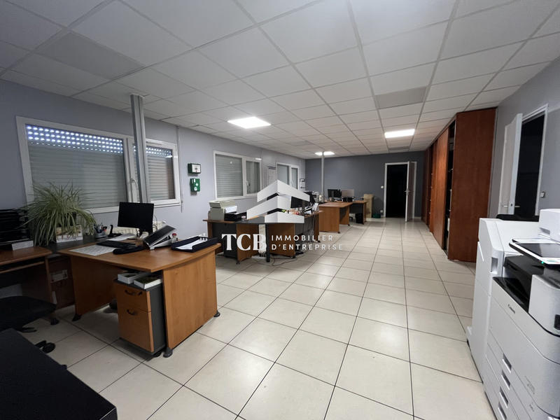 Local d'activités - 5 584 m²