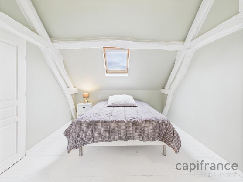 Maison - 188 m² - 9 pièces