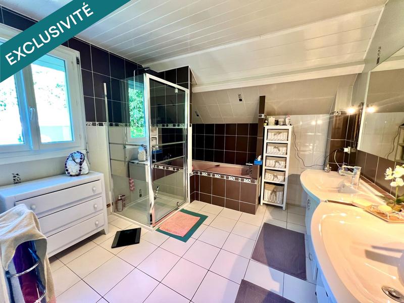 Maison - 180 m² - 6 pièces