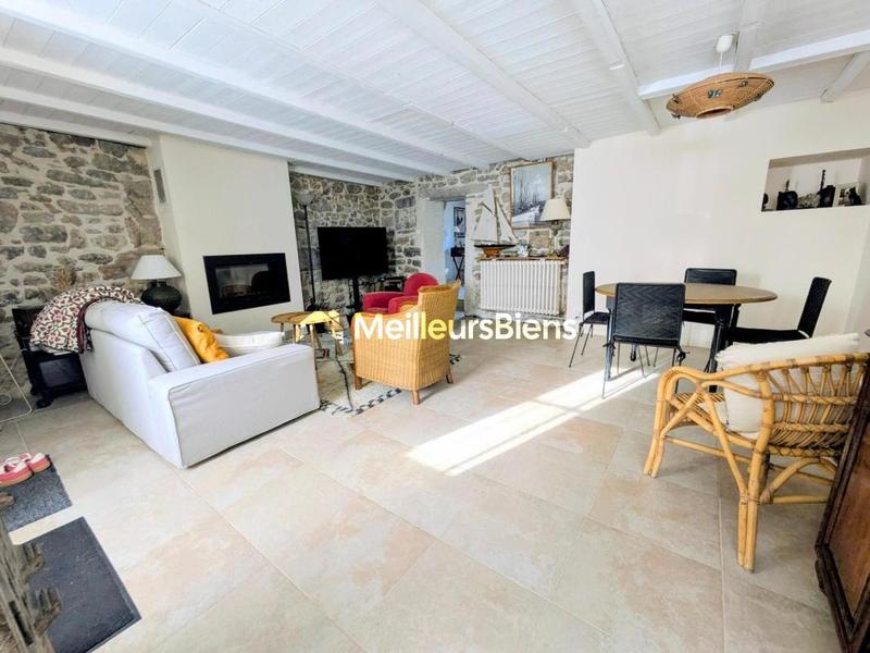Maison - 107 m² - 4 pièces