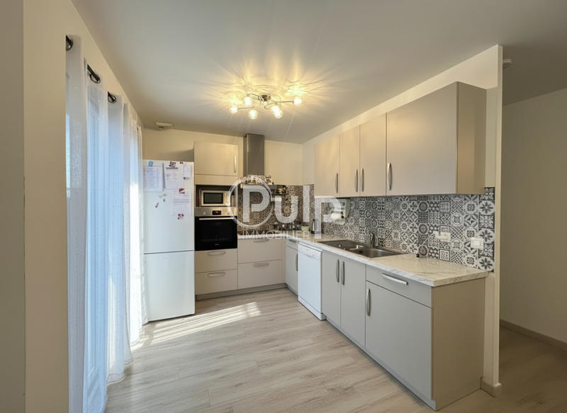 Maison - 88 m² - 5 pièces