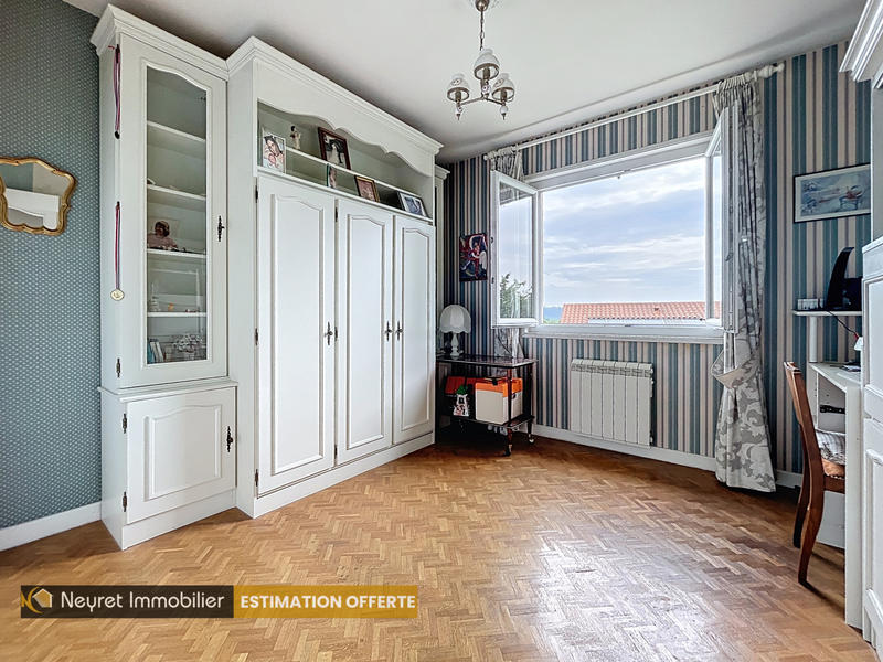 Maison - 155 m² - 4 pièces