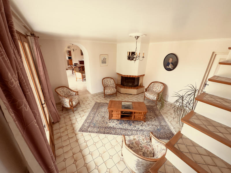 Propriété - 125 m² - 6 pièces