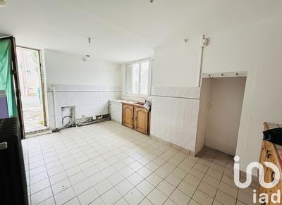 Maison - 230 m² - 9 pièces