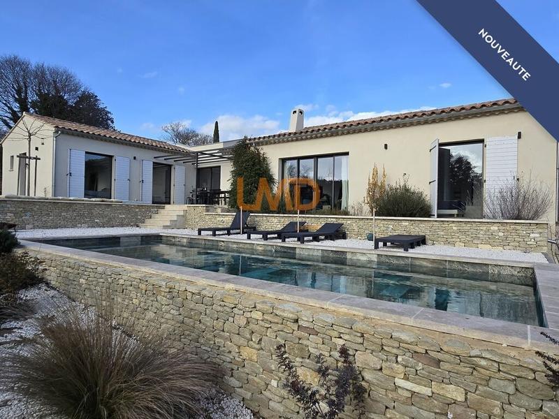 Maison - 181 m² - 7 pièces