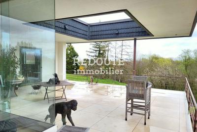 Maison d'architecte - 413 m² - 7 pièces